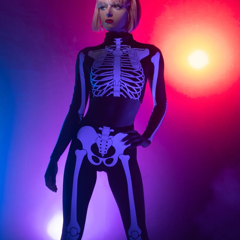 Eleve Dancewear skeleton crop top